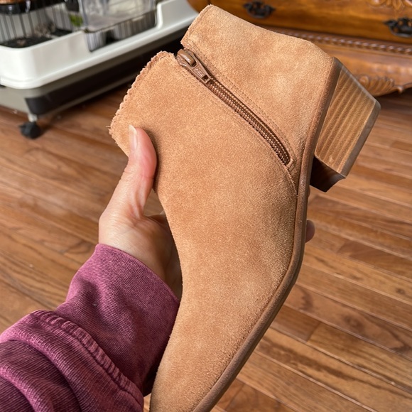 EUC Jack Rogers bailee booties - Picture 5 of 10